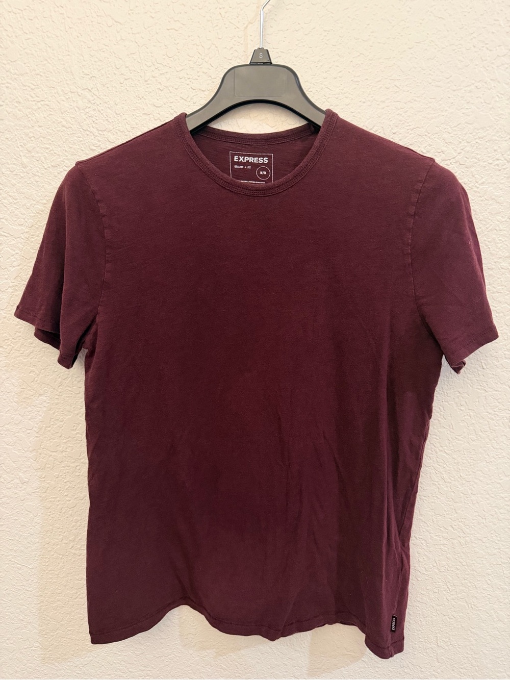 Express Men’s Short-Sleeve Crewneck T-Shirt — Maroon